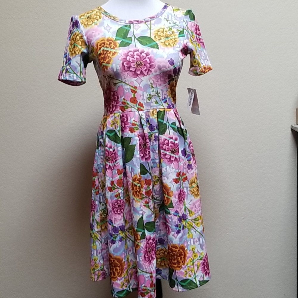 Lularoe Amelia Small NWT